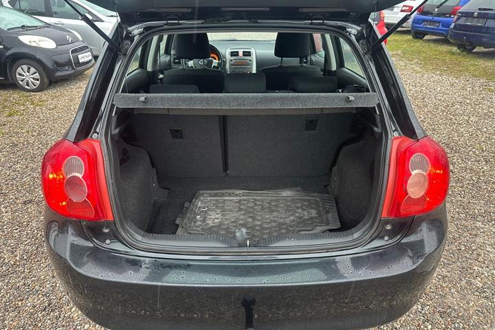 Sort Toyota Auris fra 2007
