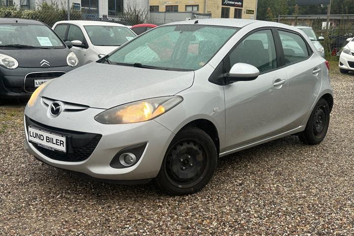 Sølv Mazda 2 fra 2011