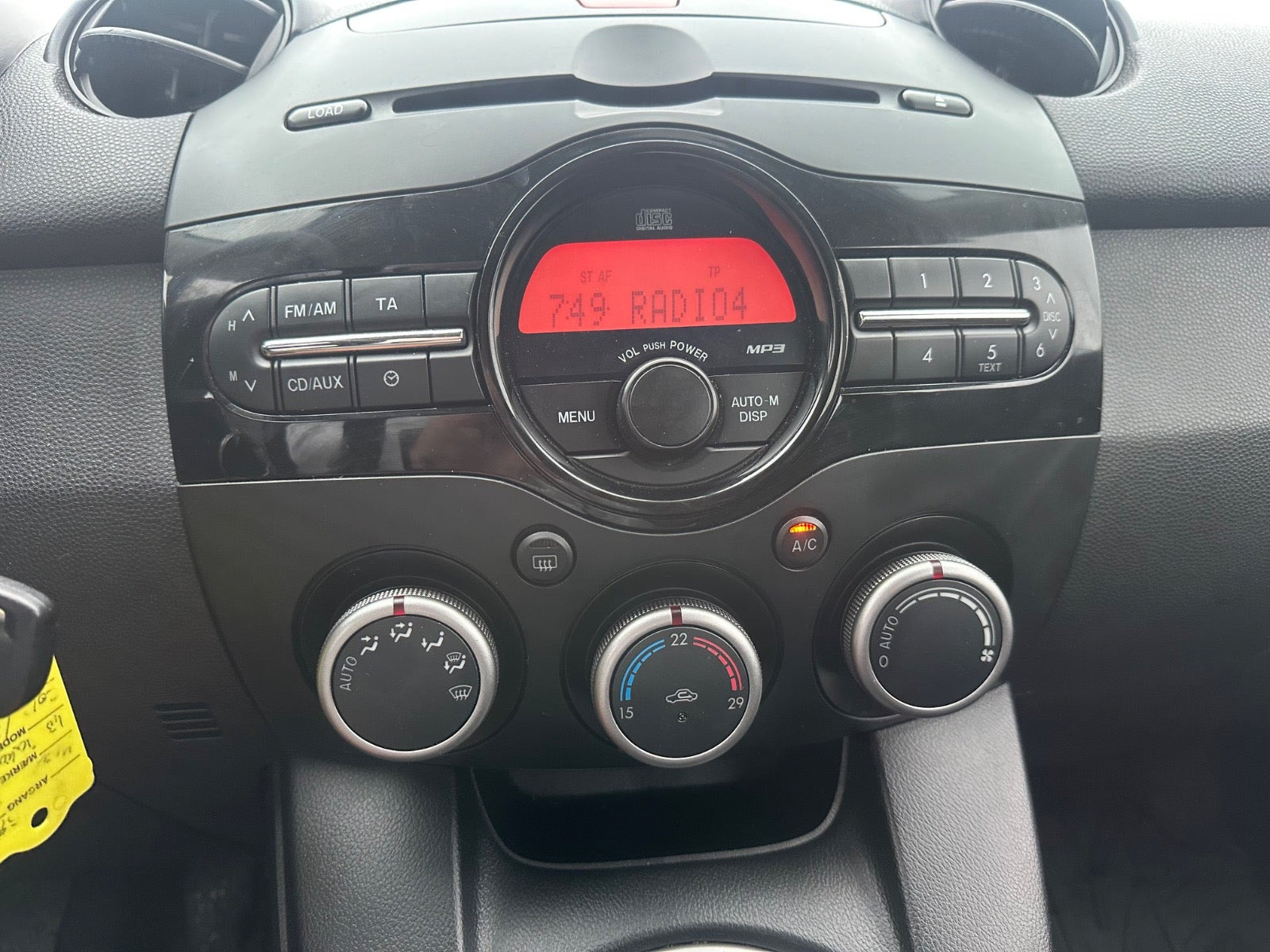 Sølv Mazda 2 fra 2011