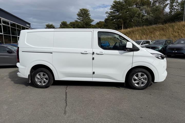 Hvid Ford E-Transit Custom 320 L1 fra 2026