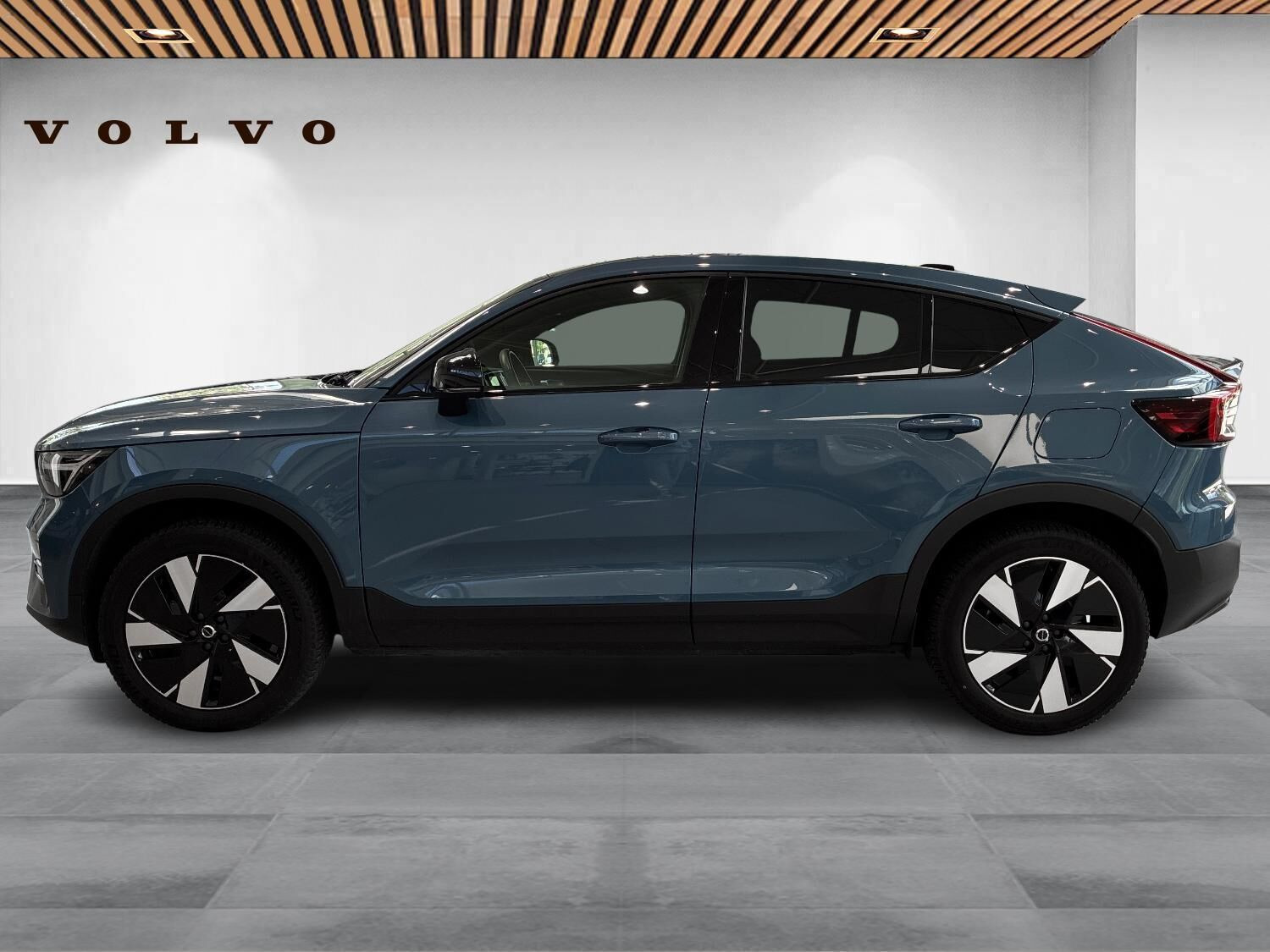 Blå Volvo C40 fra 2023