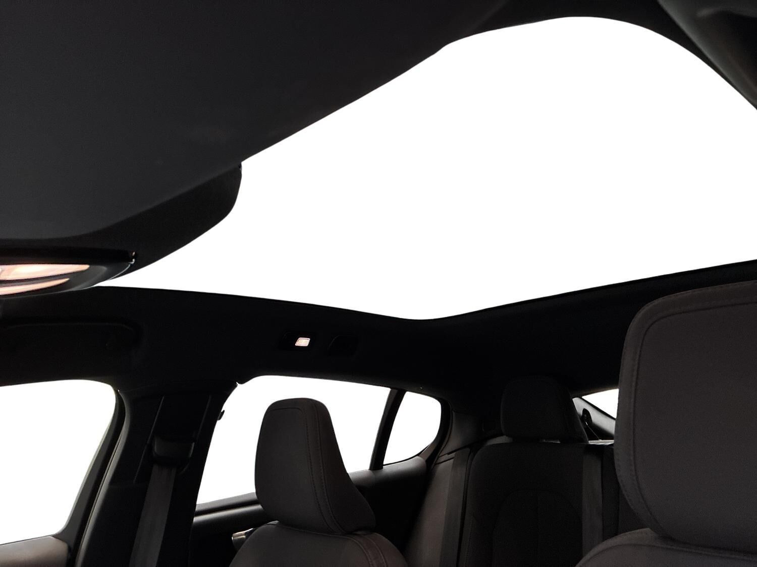 Blå Volvo C40 fra 2023