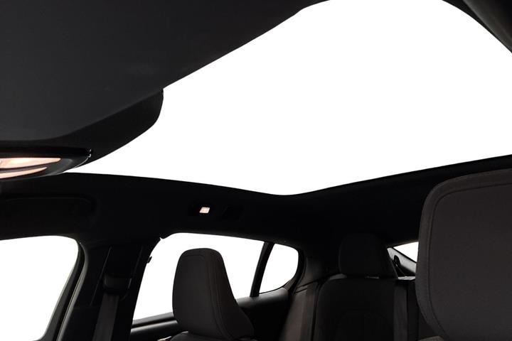 Blå Volvo C40 fra 2023