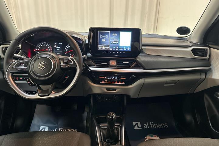 Orange Suzuki Swift fra 2025