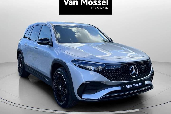 Sølv Mercedes EQB 250+ fra 2025
