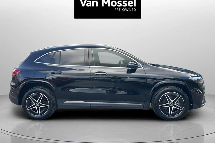 Sort Mercedes EQA 250+ fra 2025