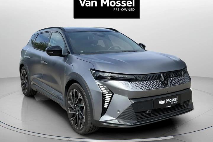 Grå Renault Scénic fra 2024