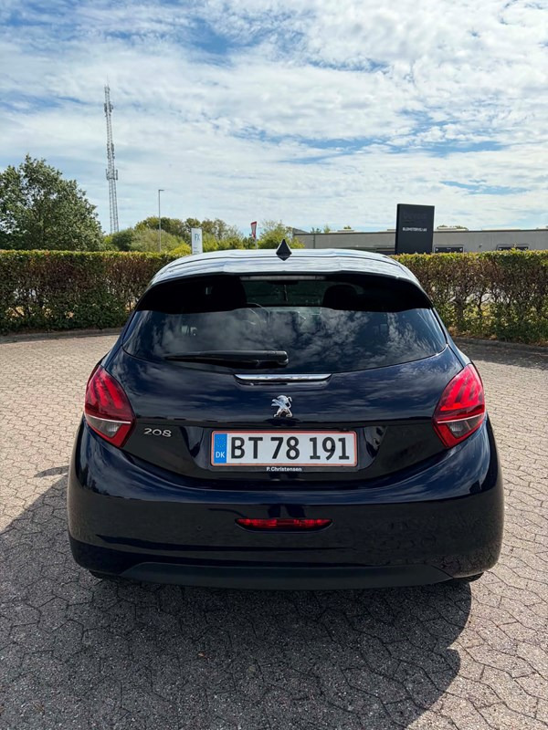 undefined Peugeot 208 fra 2017