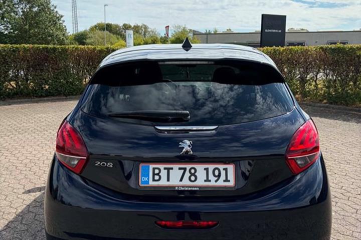 undefined Peugeot 208 fra 2017