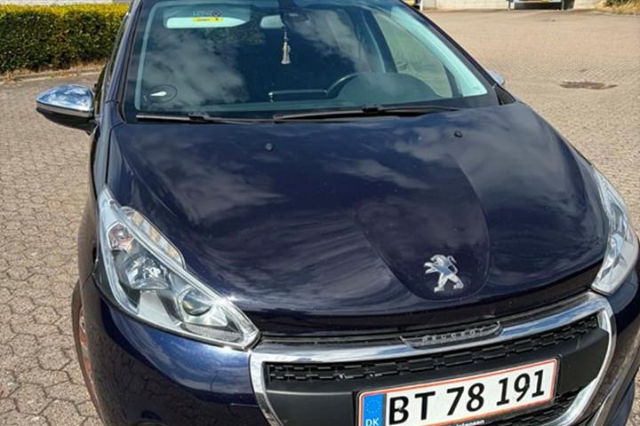 undefined Peugeot 208 fra 2017