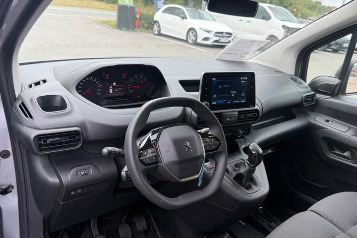 undefined Peugeot Partner fra 2020