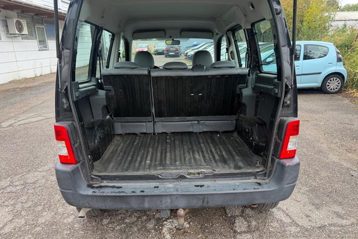 Grøn Citroën Berlingo fra 2006
