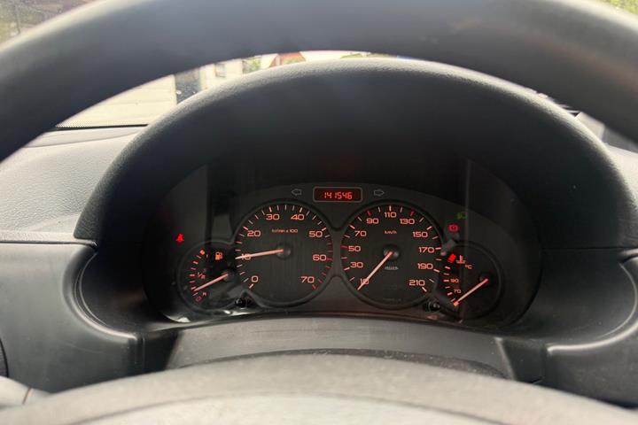 Grøn Citroën Berlingo fra 2006