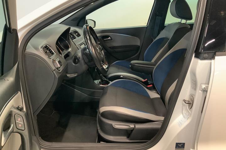 Hvid VW Polo fra 2015