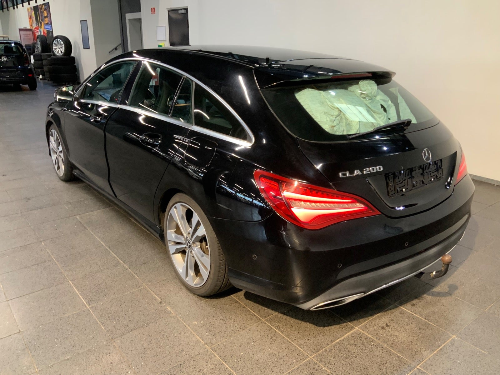 Sort Mercedes CLA200 fra 2018