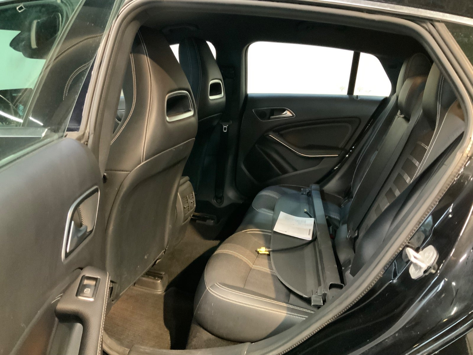 Sort Mercedes CLA200 fra 2018