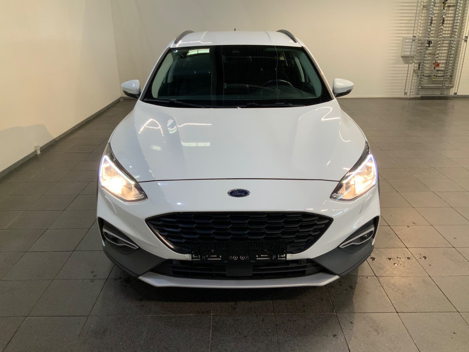 Hvid Ford Focus fra 2019