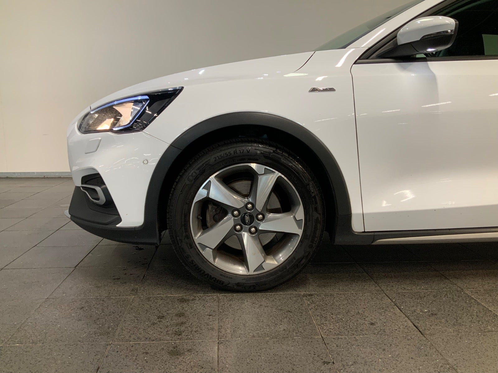 Hvid Ford Focus fra 2019