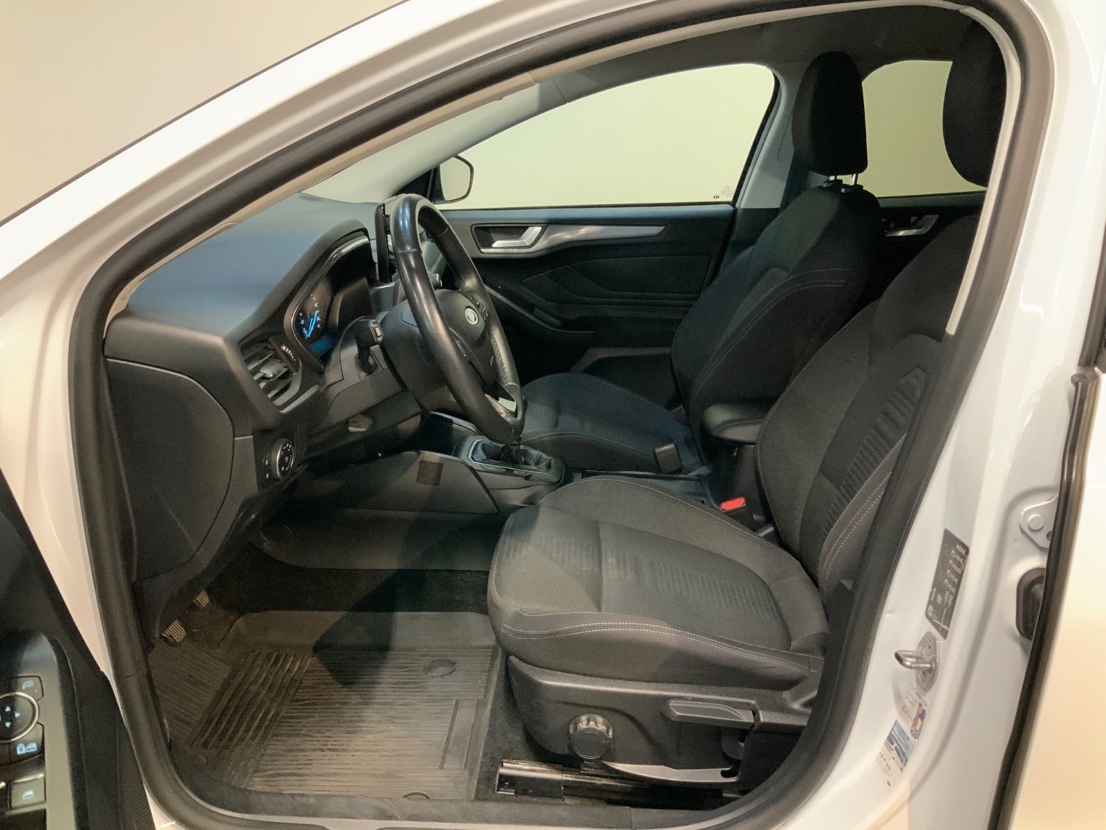Hvid Ford Focus fra 2019