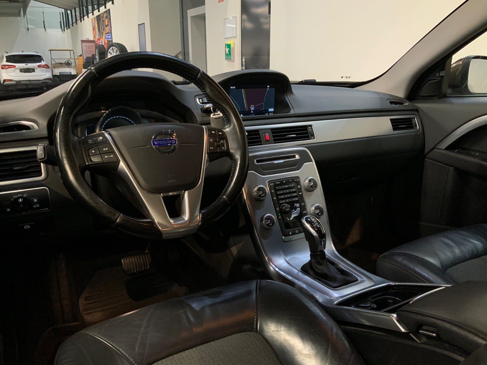 Brun Volvo V70 fra 2015