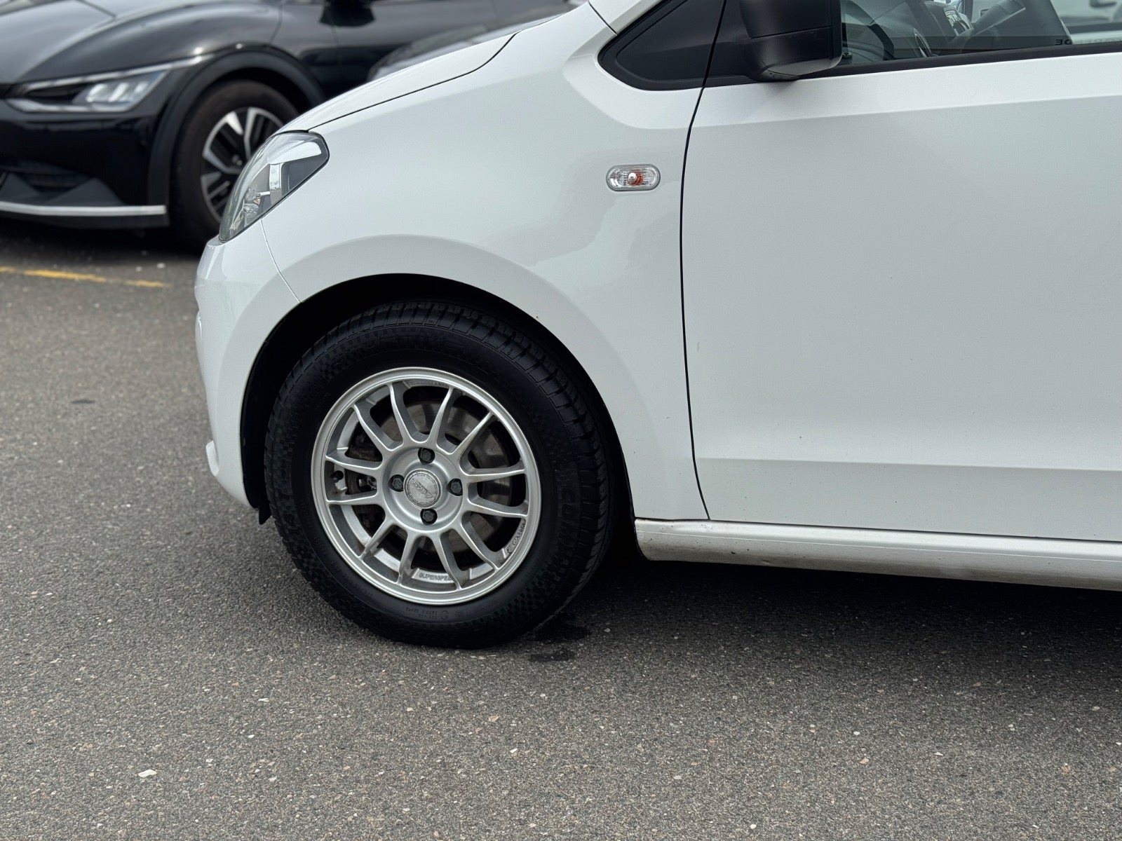 Hvid VW UP! fra 2016
