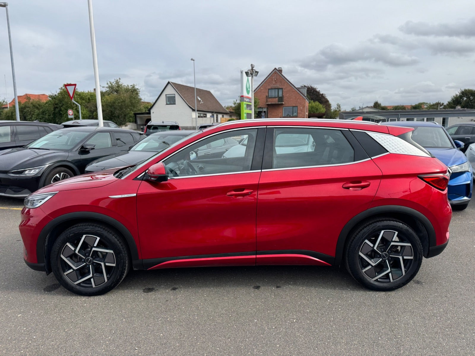 Rød BYD Atto 3 fra 2022