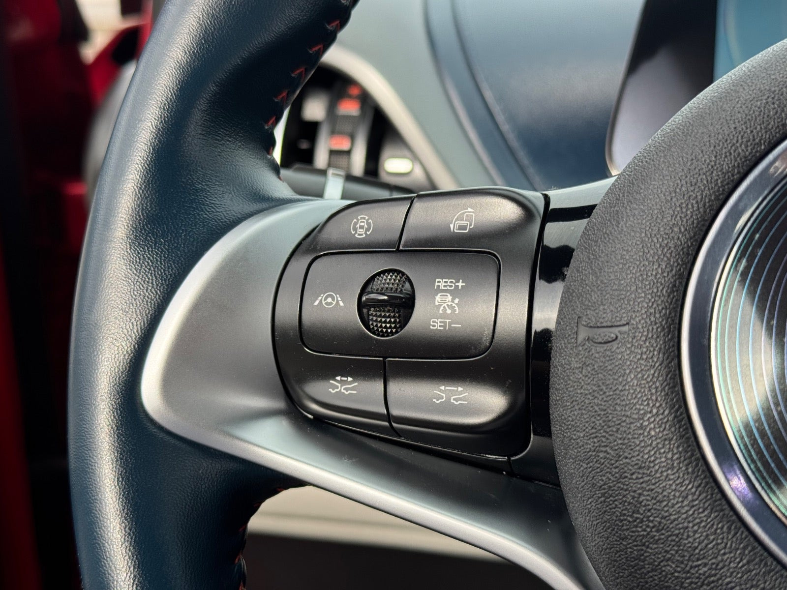 Rød BYD Atto 3 fra 2022