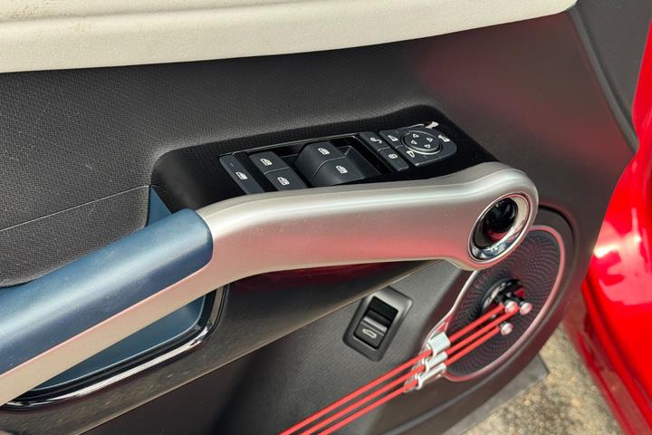 Rød BYD Atto 3 fra 2022