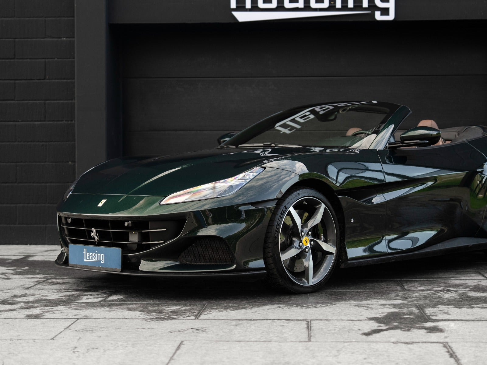 Grøn Ferrari Portofino M fra 2023