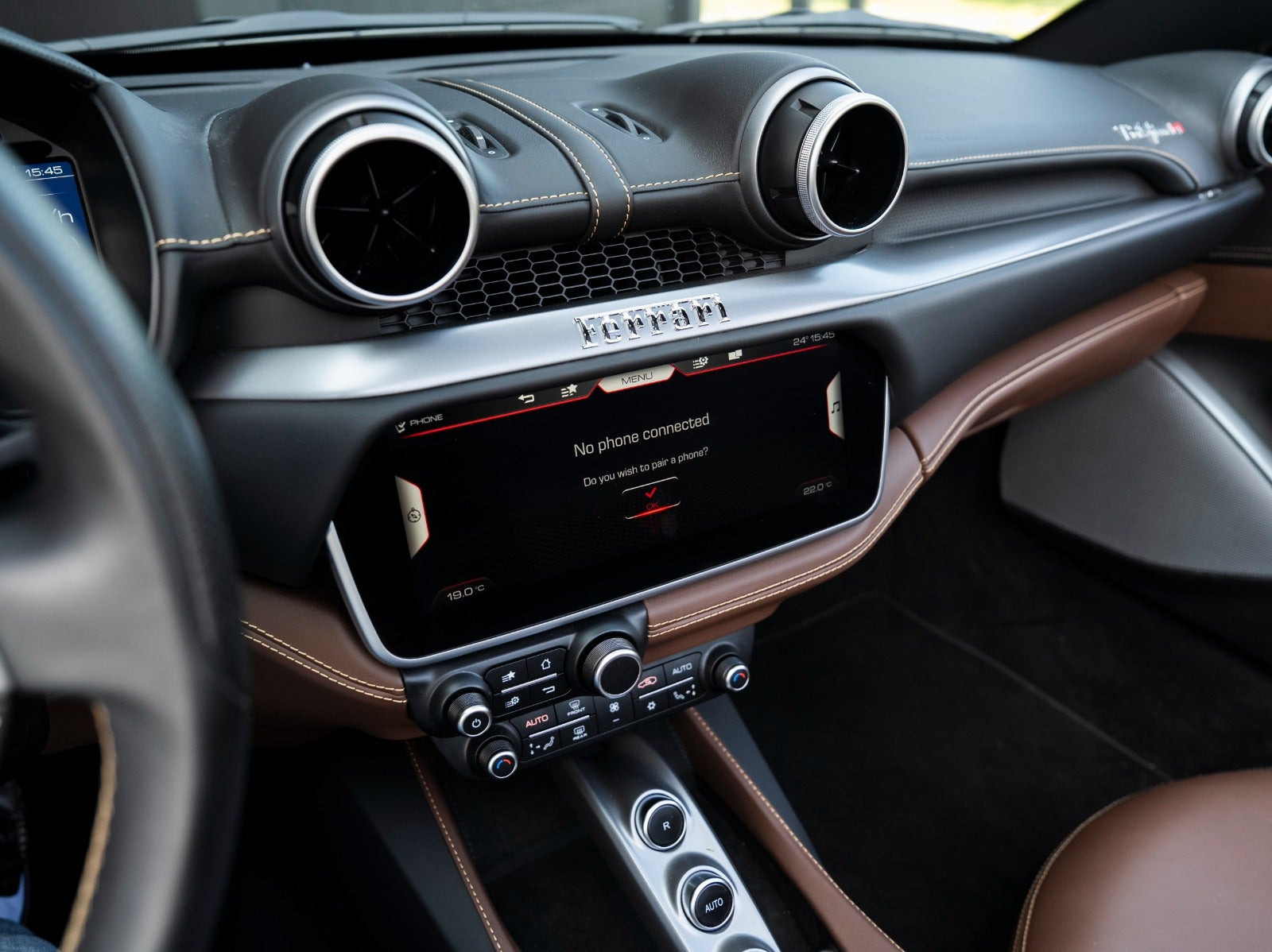 Grøn Ferrari Portofino M fra 2023