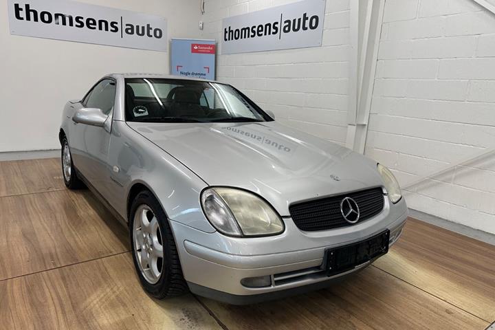 Sølv Mercedes SLK230 fra 1997