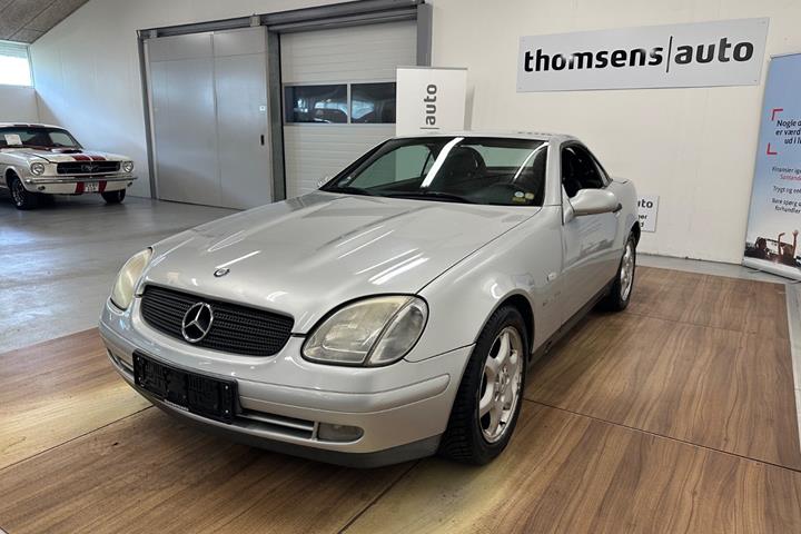 Sølv Mercedes SLK230 fra 1997
