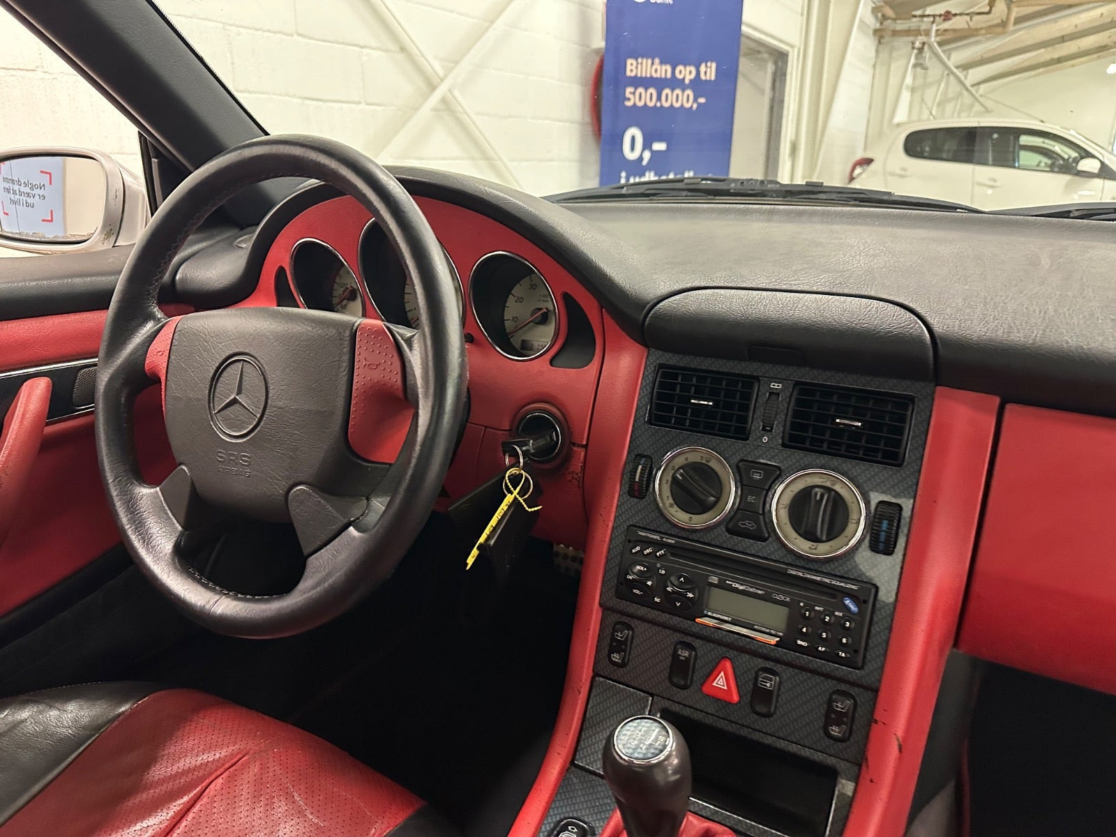 Sølv Mercedes SLK230 fra 1997