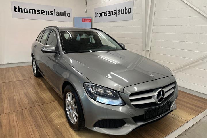 Grå Mercedes C200 fra 2015