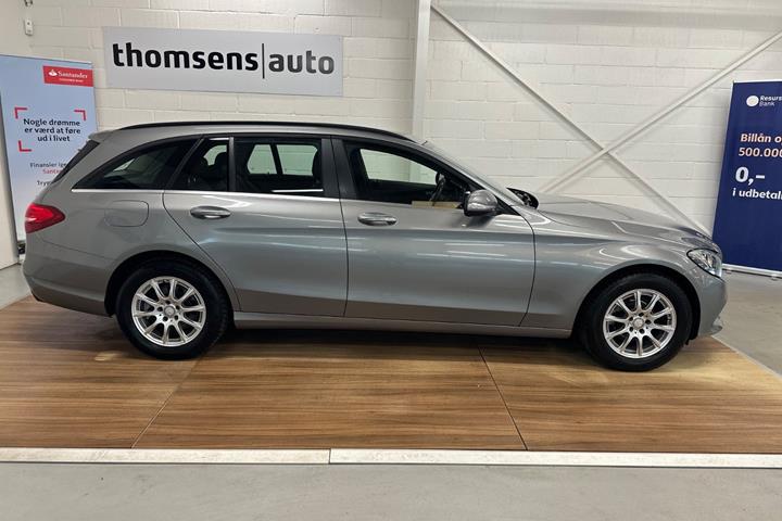Grå Mercedes C200 fra 2015