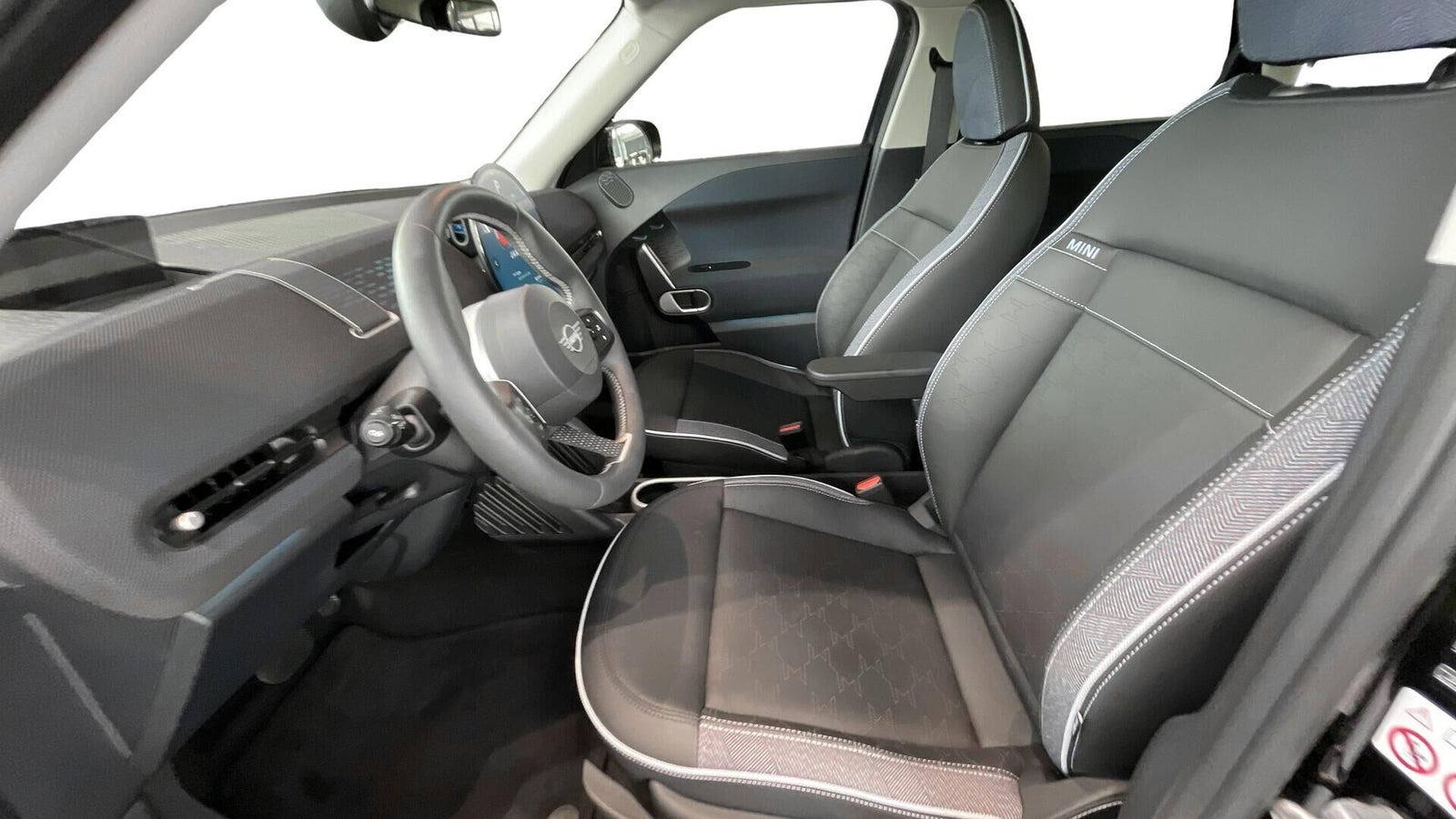 Sort Mini Aceman SE fra 2025
