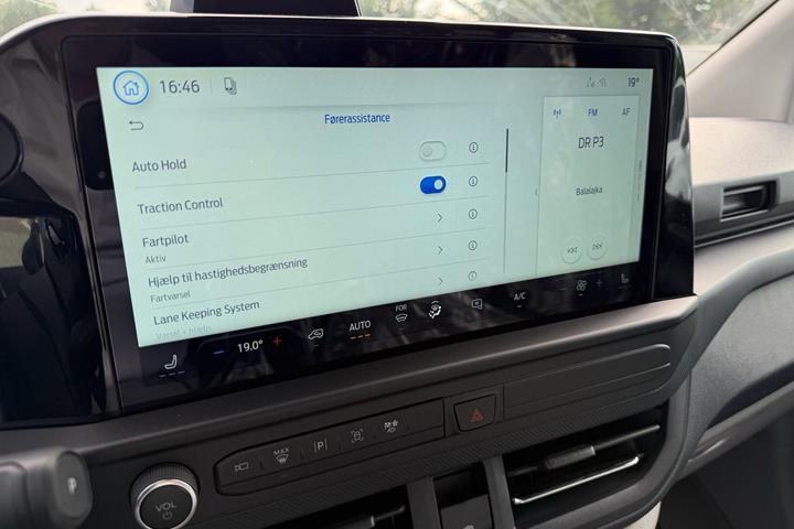 Grå Ford E-Transit Custom 340 L2 fra 2026