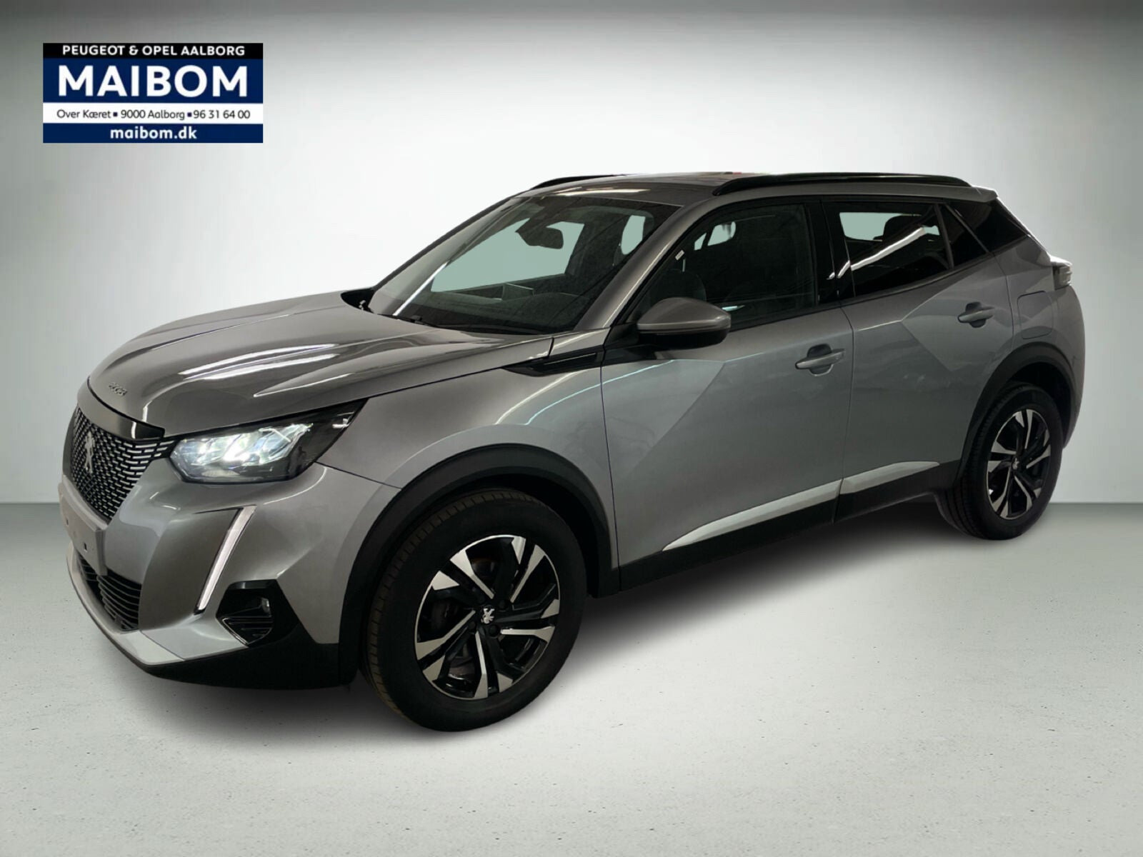 Sølv Peugeot 2008 fra 2022