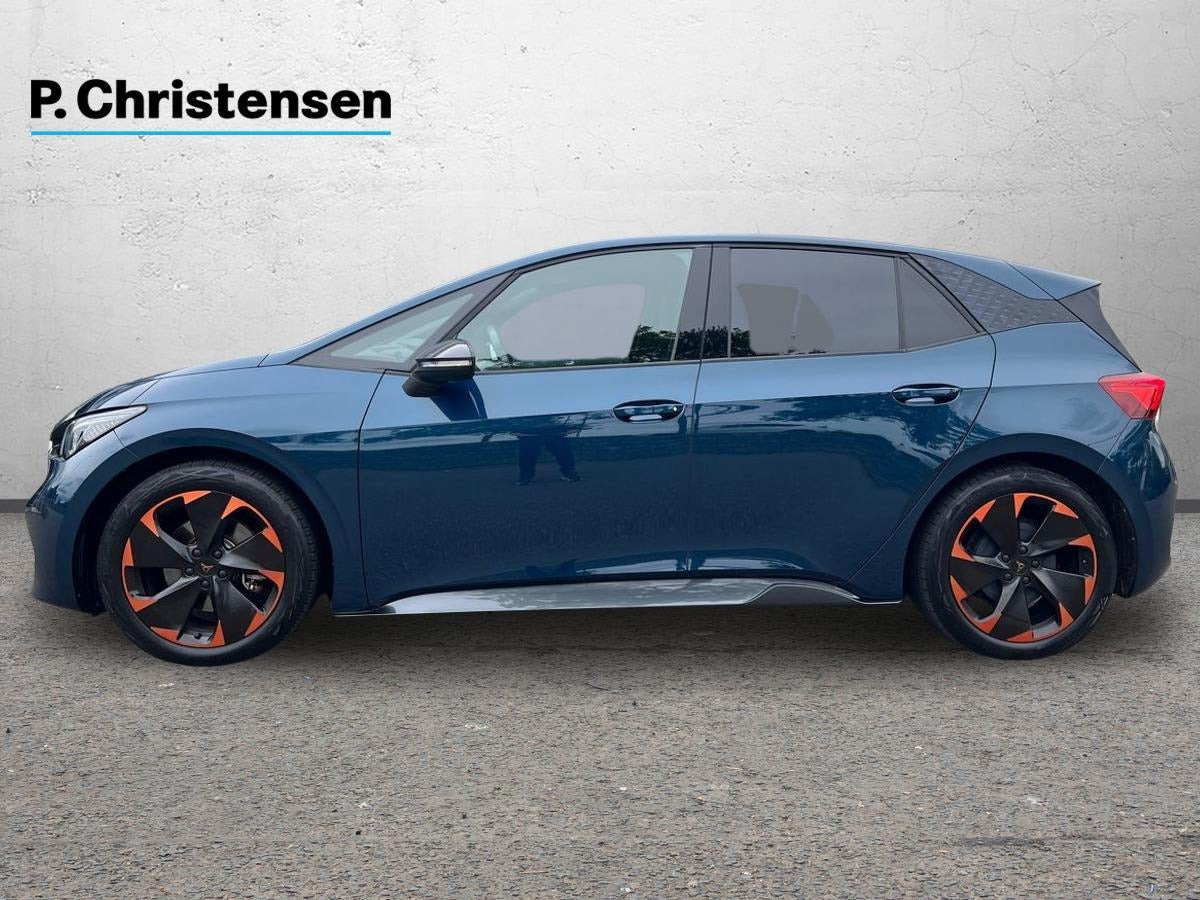 Blå Cupra Born fra 2023