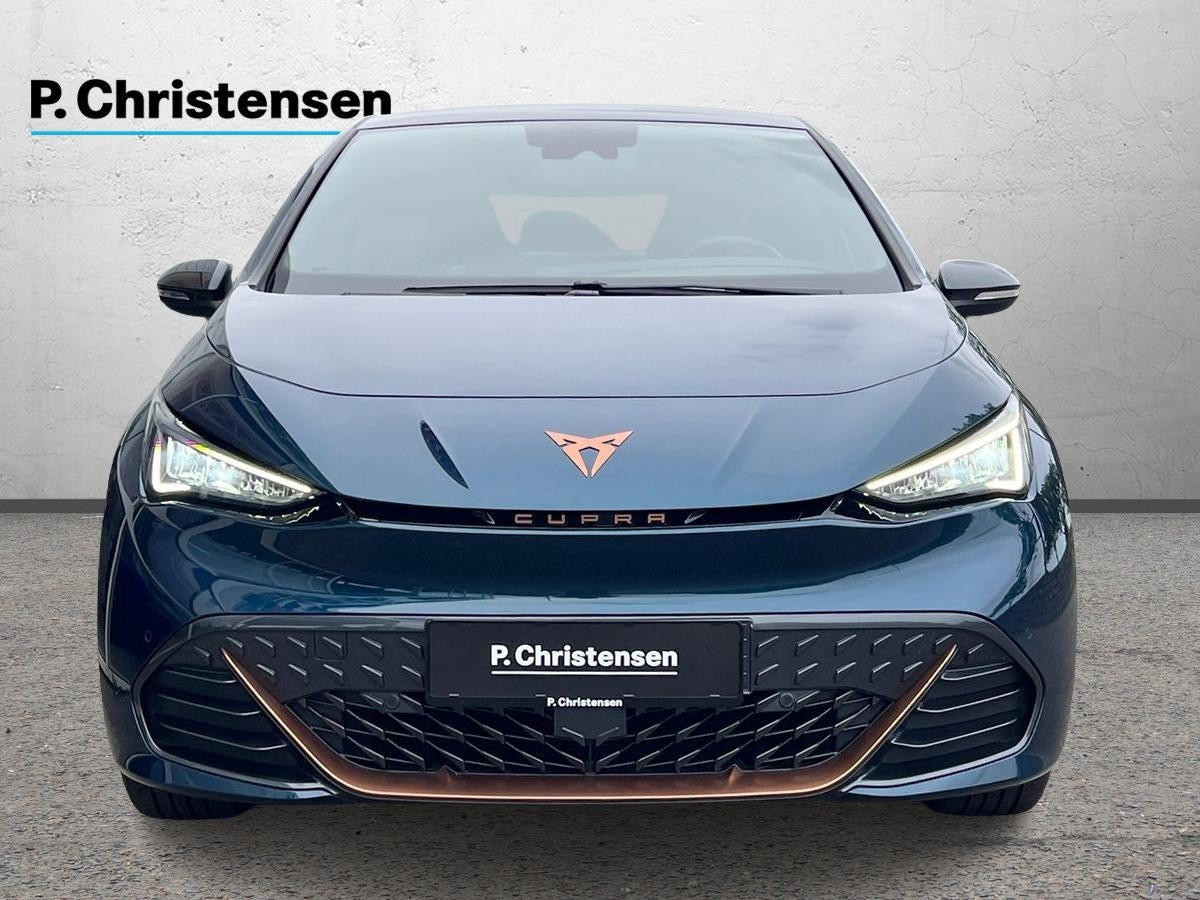 Blå Cupra Born fra 2023