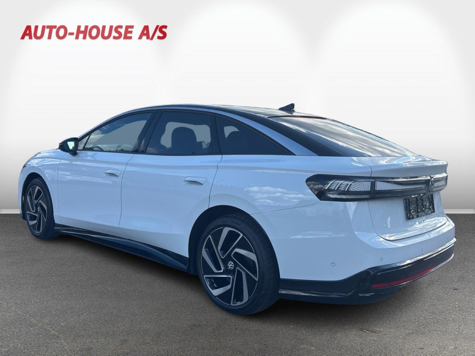 Hvid VW ID.7 fra 2025