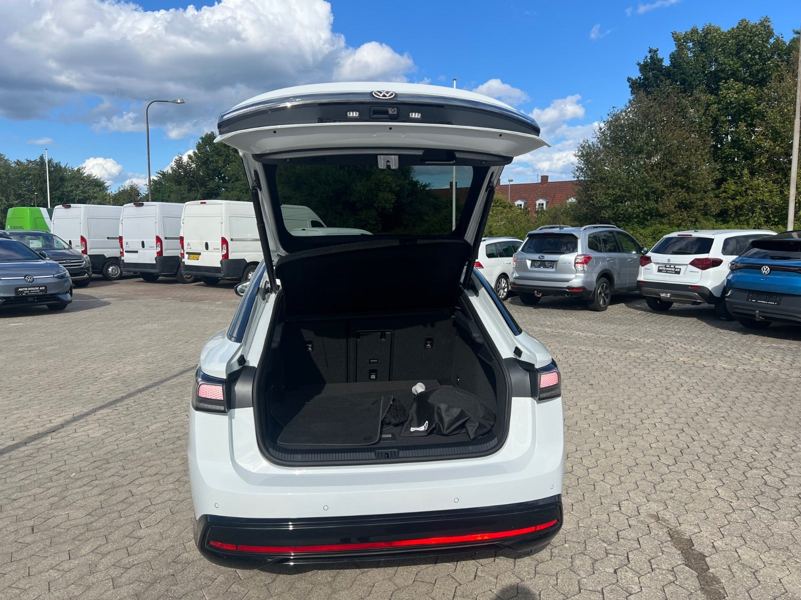 Hvid VW ID.7 fra 2025