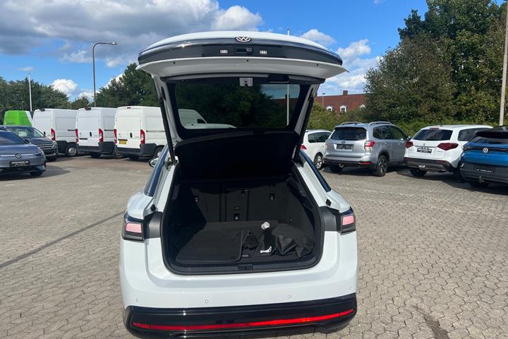 Hvid VW ID.7 fra 2025