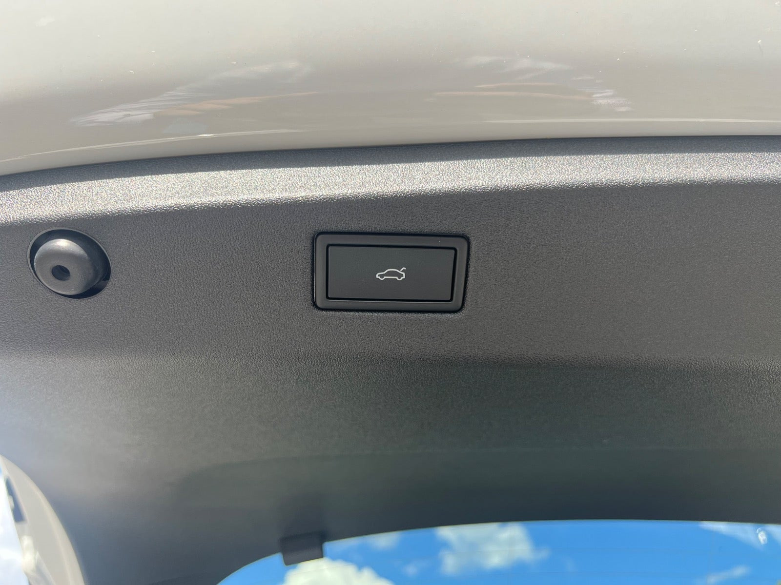 Hvid VW ID.7 fra 2025