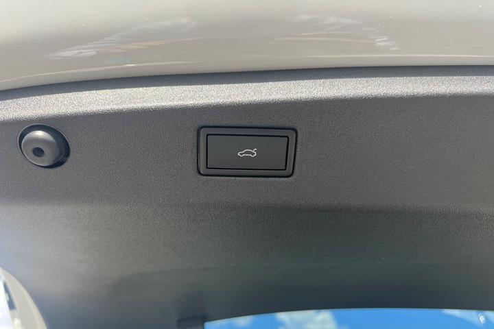 Hvid VW ID.7 fra 2025