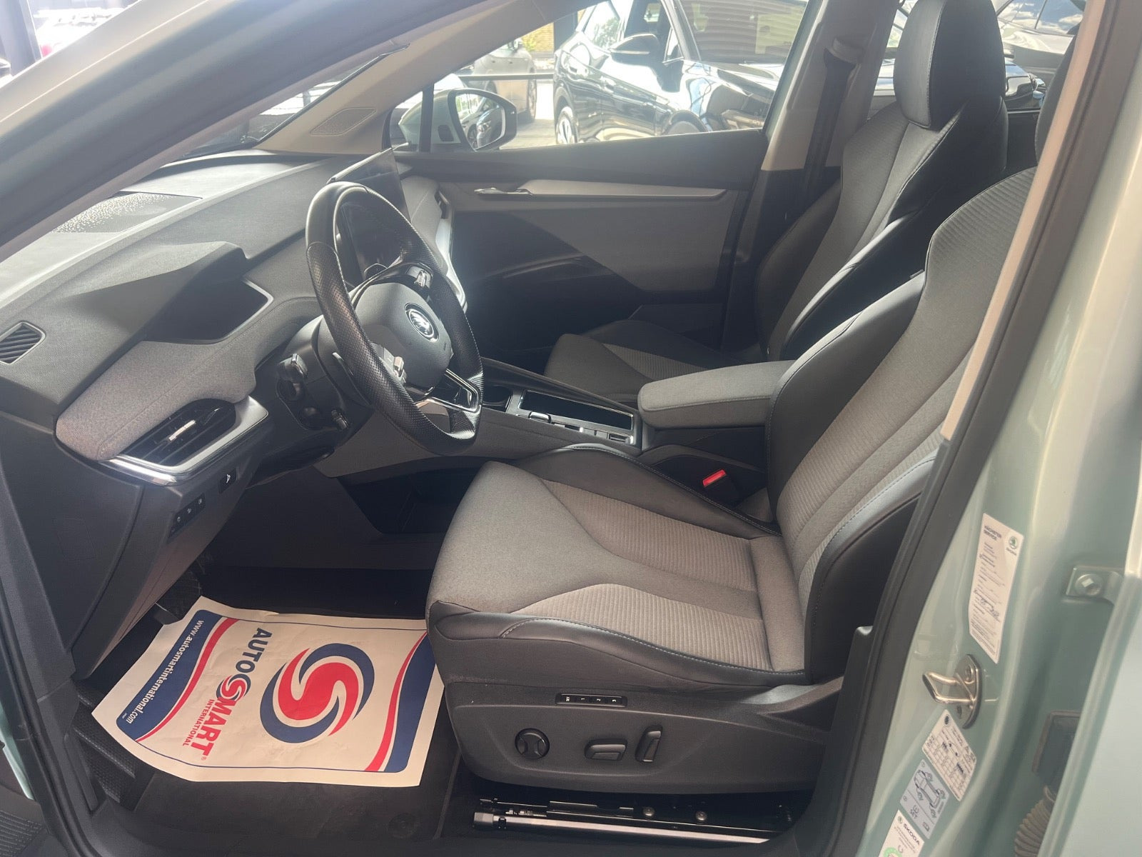 Blå Skoda Enyaq fra 2022