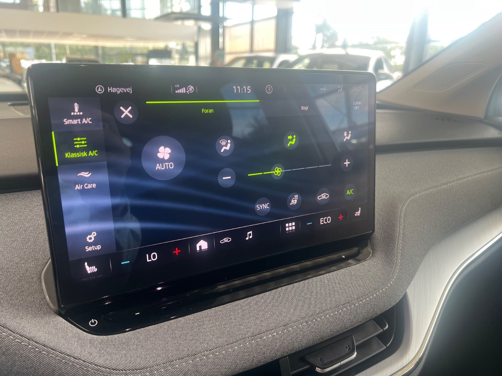 Blå Skoda Enyaq fra 2022