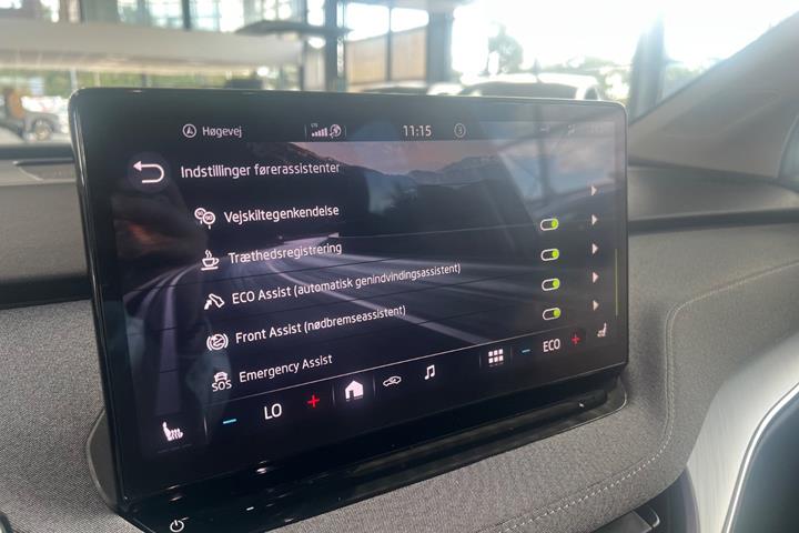 Blå Skoda Enyaq fra 2022