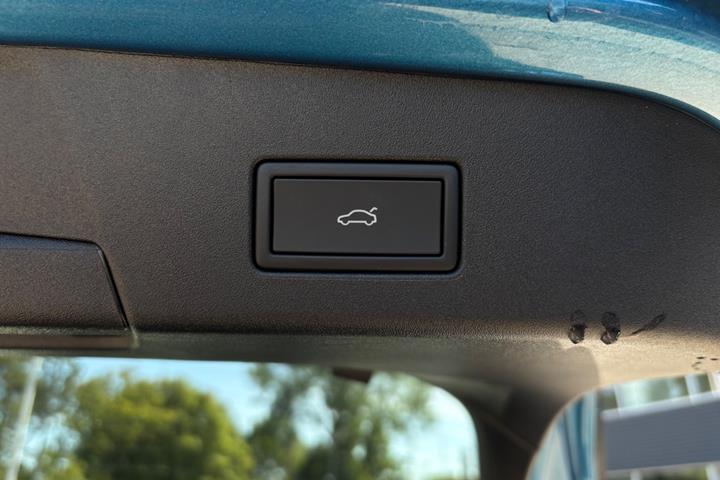 Blå VW ID.5 fra 2025