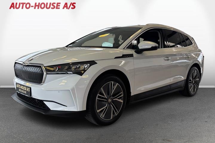 Hvid Skoda Enyaq fra 2023